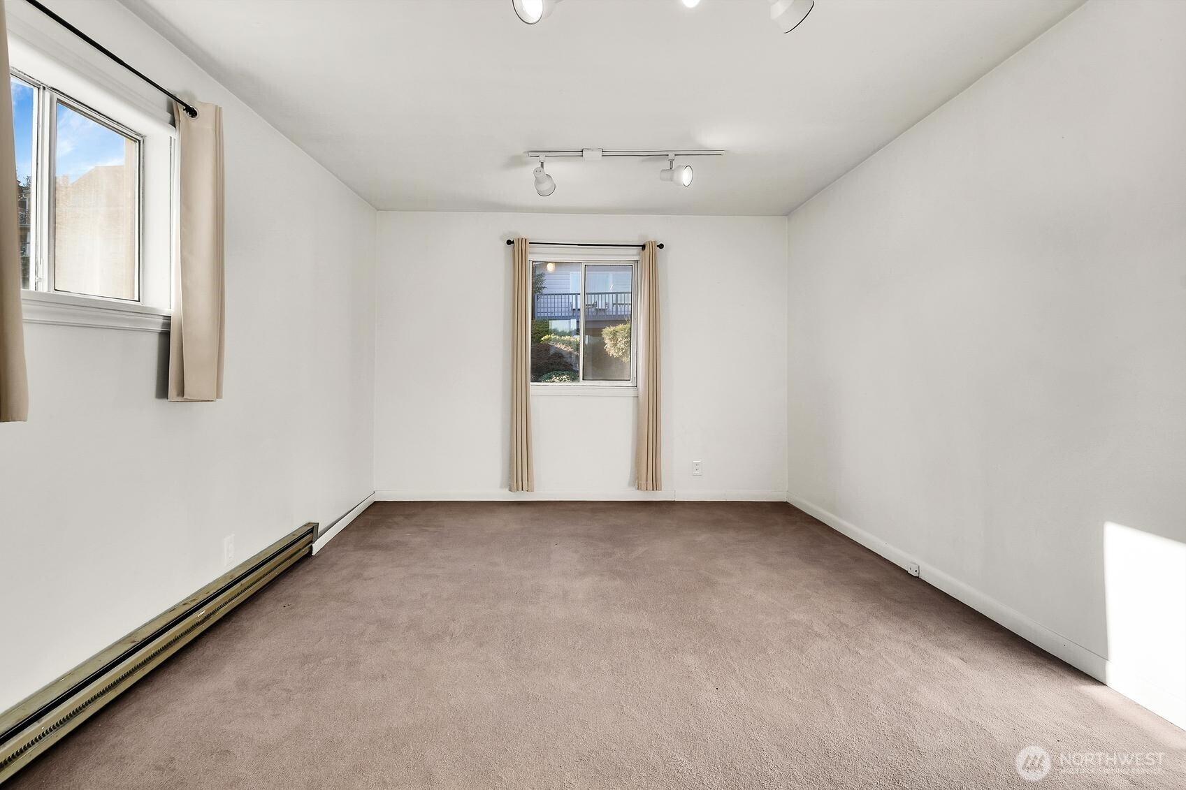 10742 Lakeside Avenue NE, Seattle, WA 98125