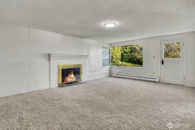 10742 Lakeside Avenue NE, Seattle, WA 98125 - Photo 23