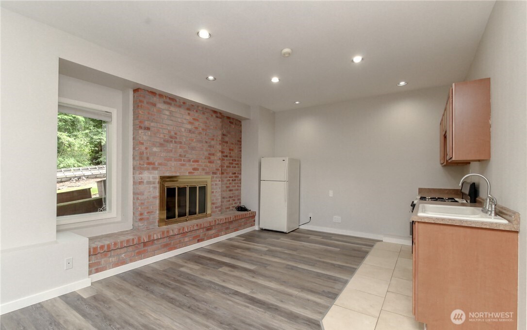558 SW 333rd Court , Federal Way, WA 98023