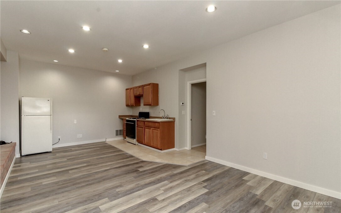 558 SW 333rd Court , Federal Way, WA 98023