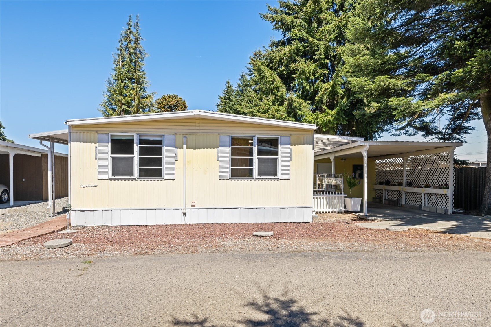 921 S 3rd Avenue #20, Sequim, WA 98382