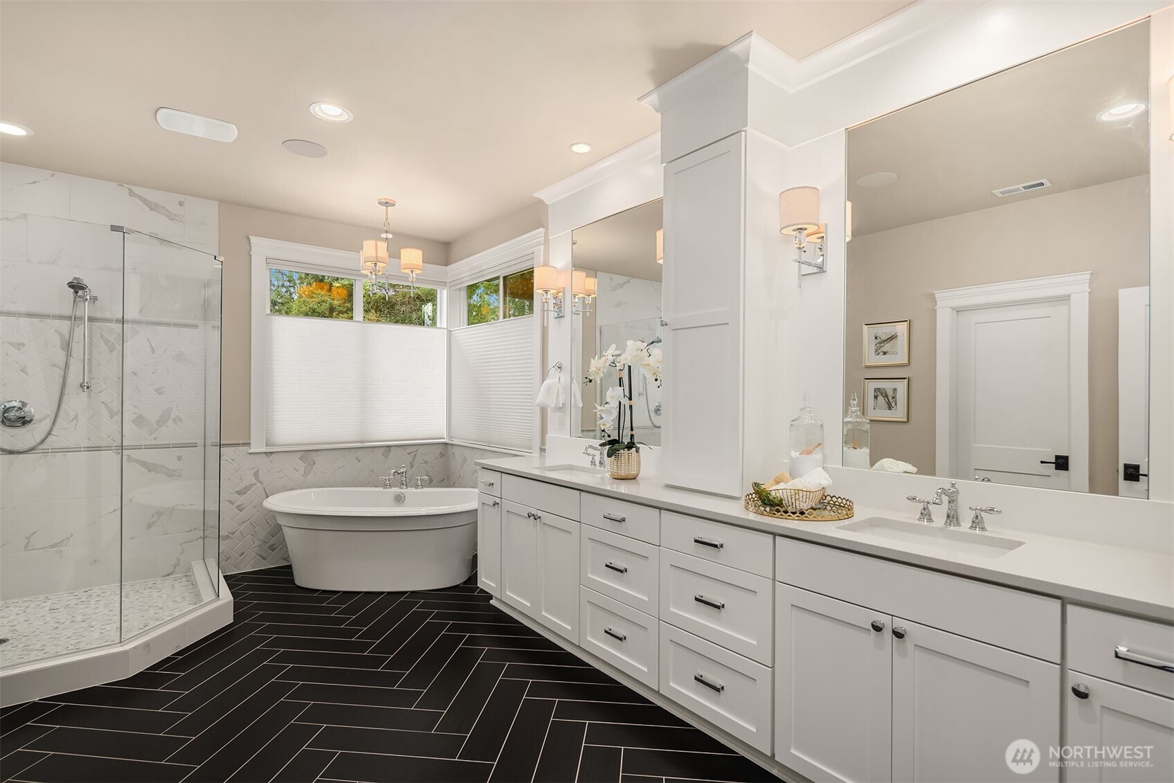 2832 109th Avenue SE, Bellevue, WA 98004