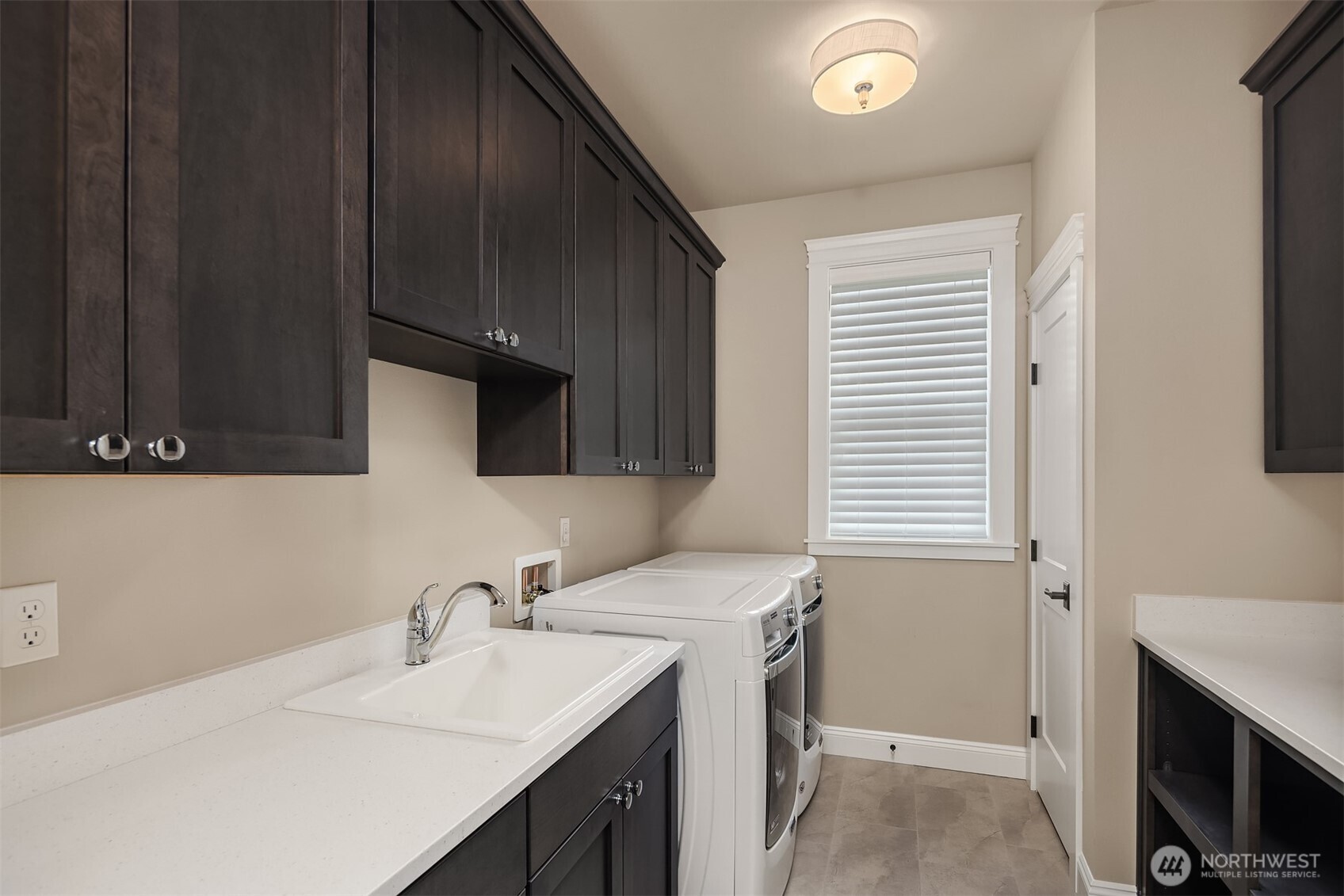 2832 109th Avenue SE, Bellevue, WA 98004