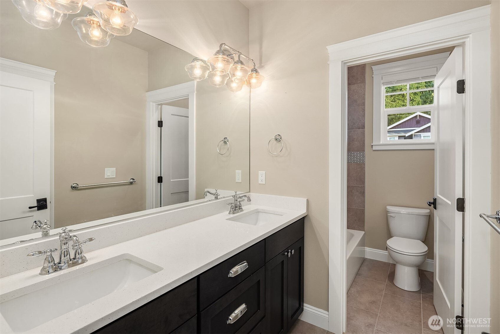 2832 109th Avenue SE, Bellevue, WA 98004