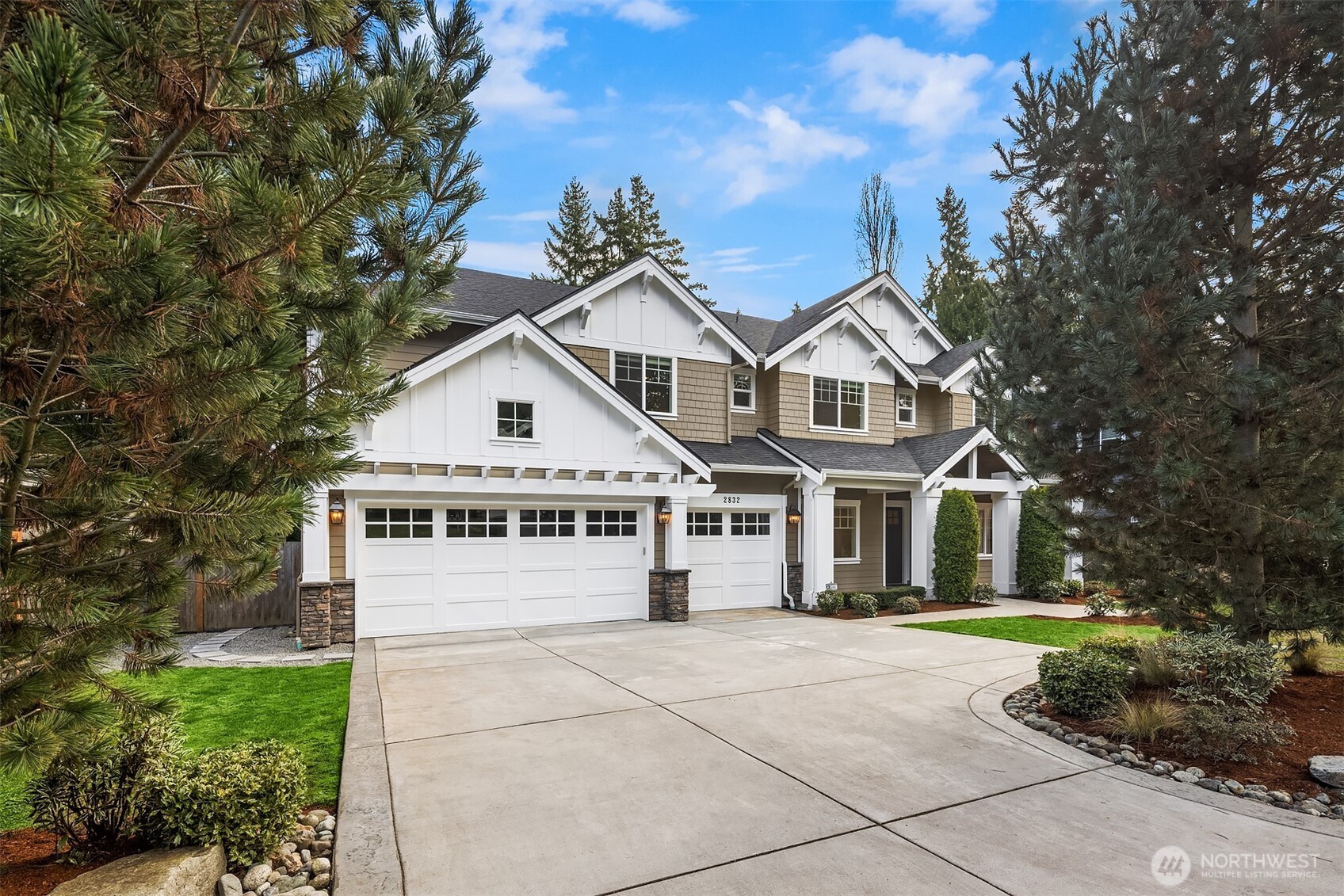 2832 109th Avenue SE, Bellevue, WA 98004