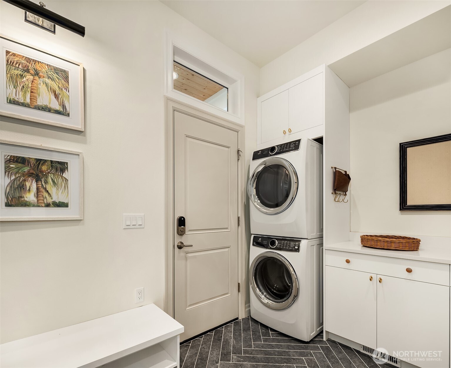 1024 91st Avenue NE, Bellevue, WA 98004