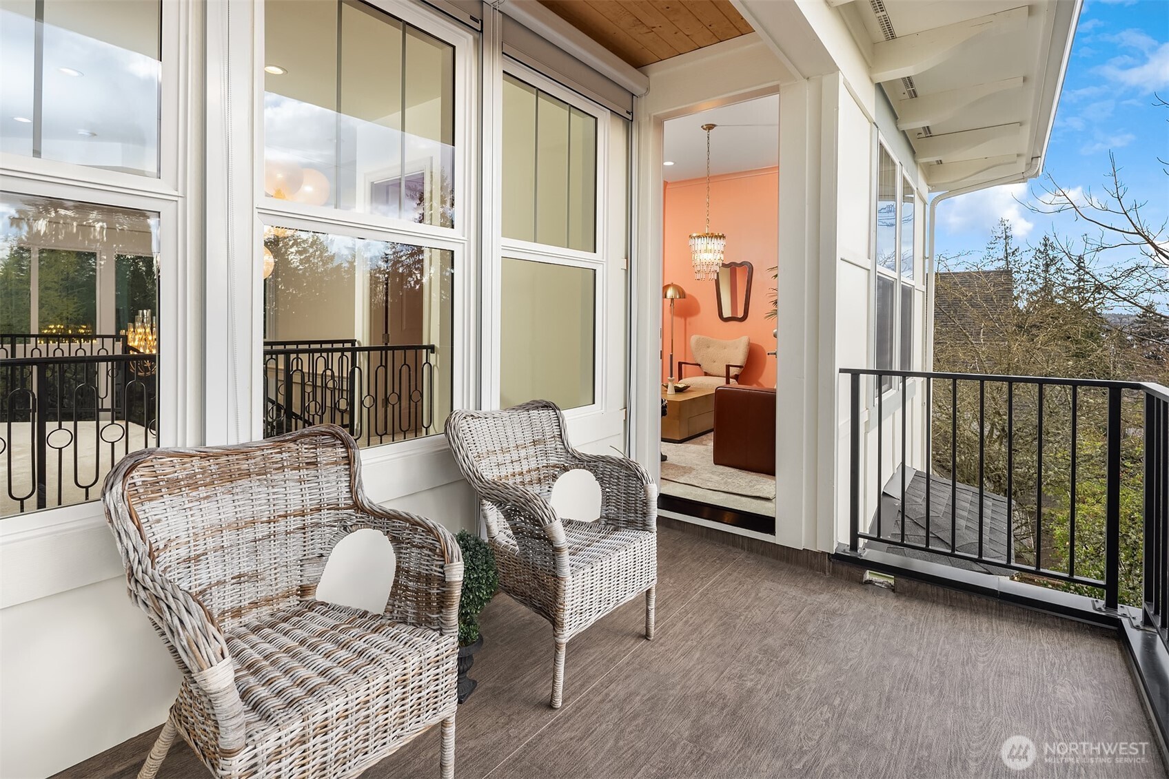 1024 91st Avenue NE, Bellevue, WA 98004