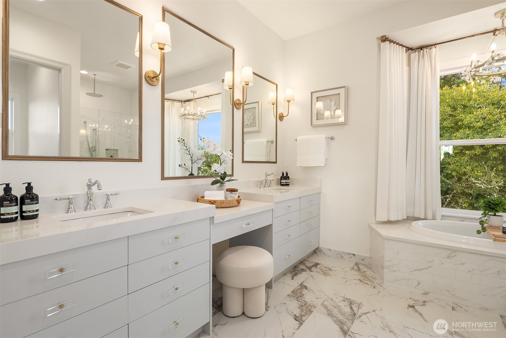 1024 91st Avenue NE, Bellevue, WA 98004