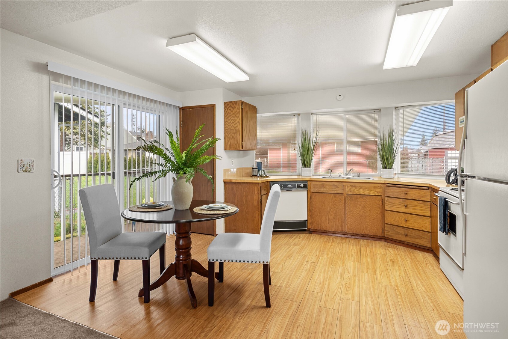 226 S 78th Street , Tacoma, WA 98408