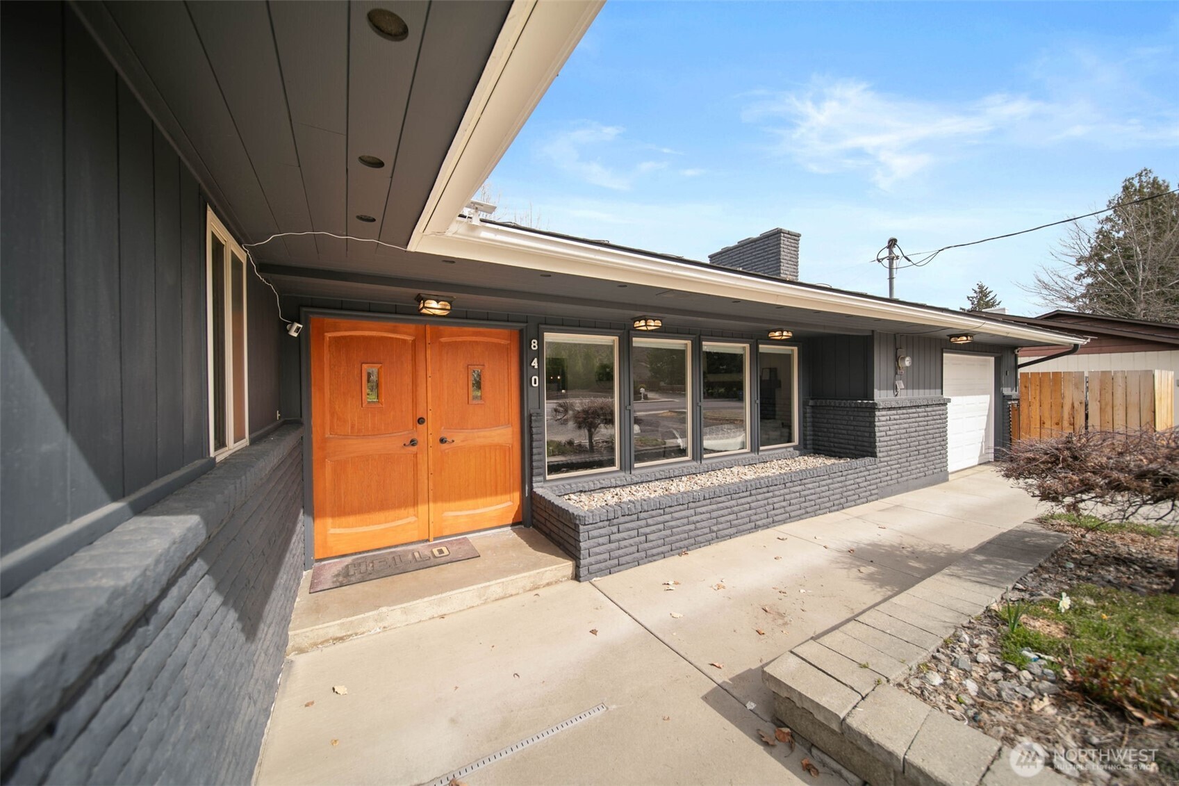 840 Crawford Ave , Wenatchee, WA 98801