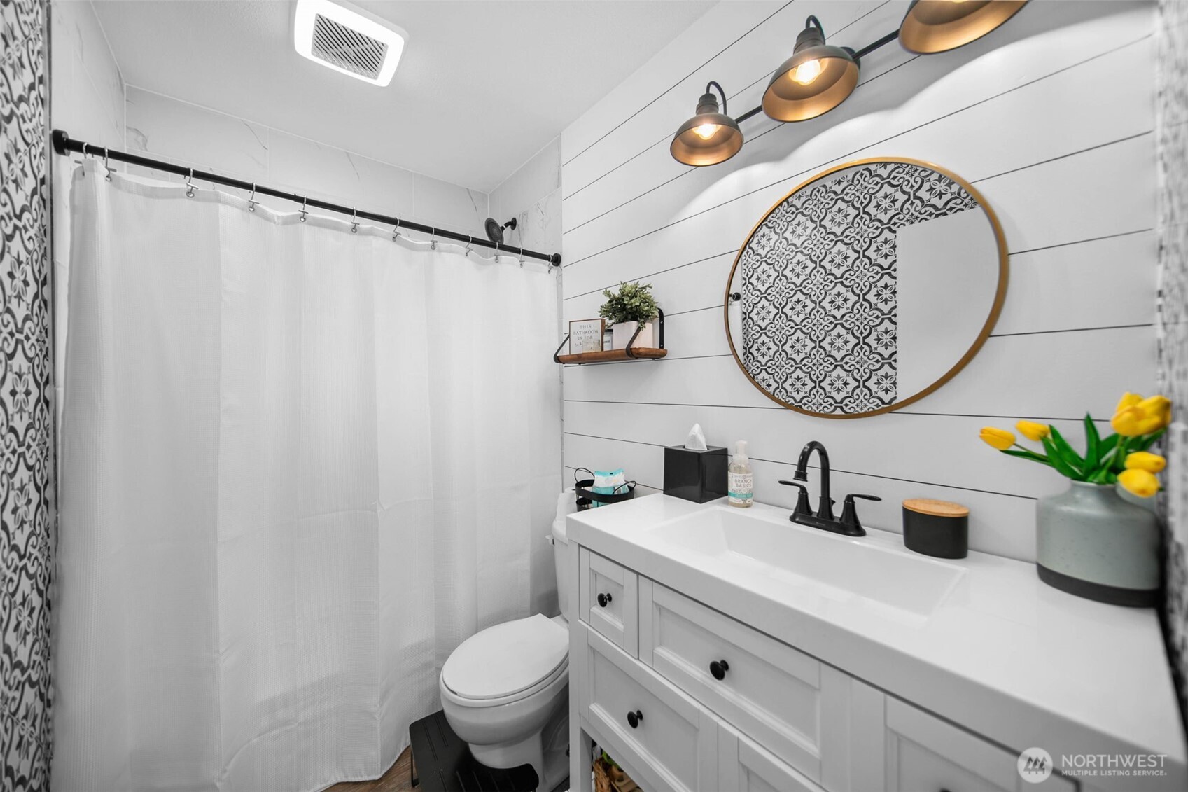 840 Crawford Ave , Wenatchee, WA 98801