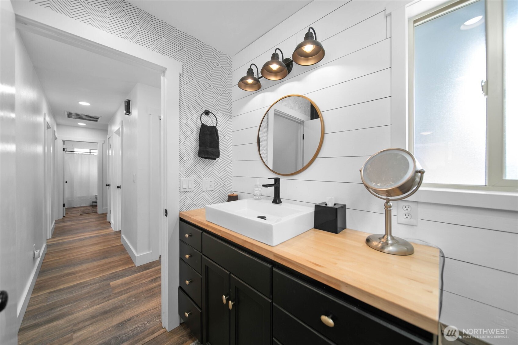 840 Crawford Ave , Wenatchee, WA 98801