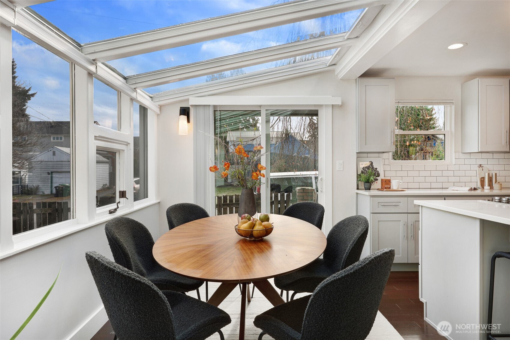 7302 33rd Avenue NE, Seattle, WA 98115