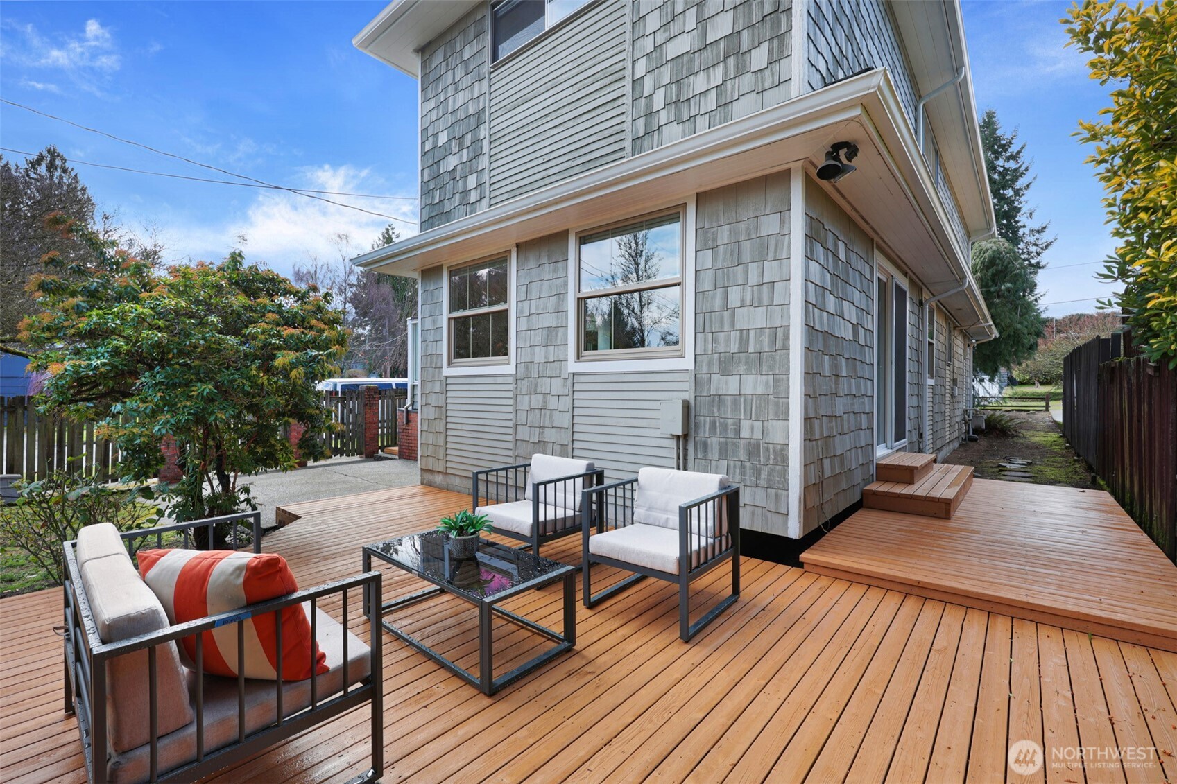 7302 33rd Avenue NE, Seattle, WA 98115