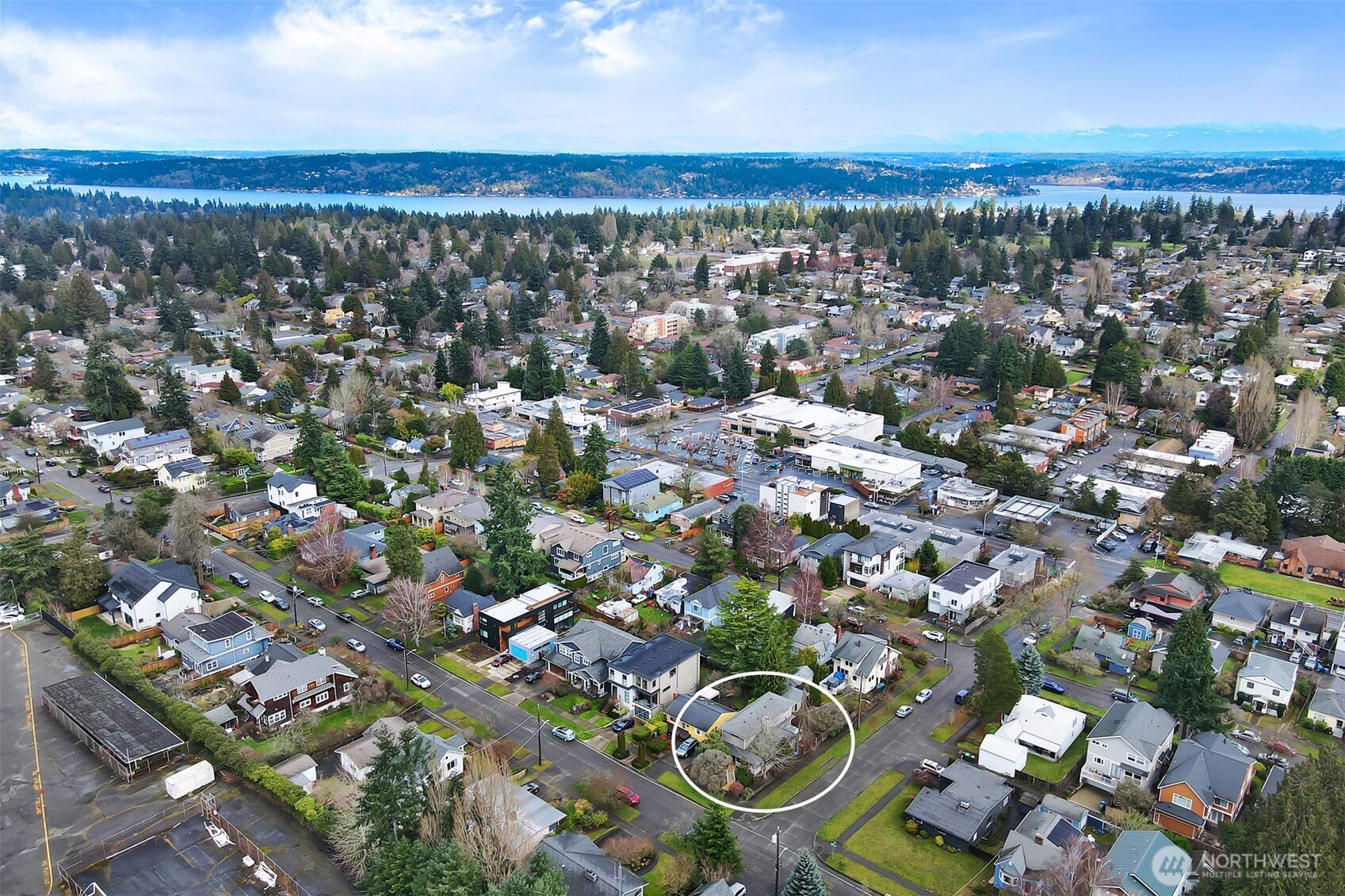 7302 33rd Avenue NE, Seattle, WA 98115