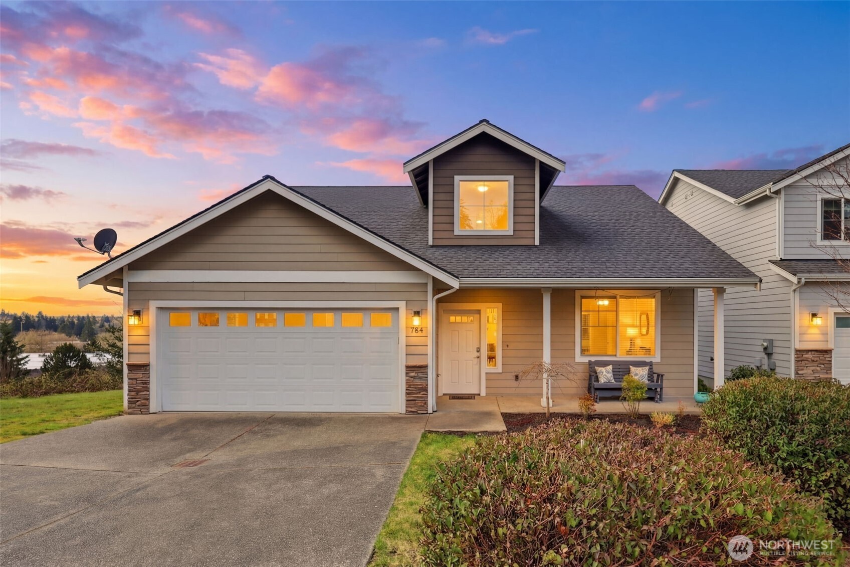 784 Freedom Court SE, Port Orchard, WA 98366-4519