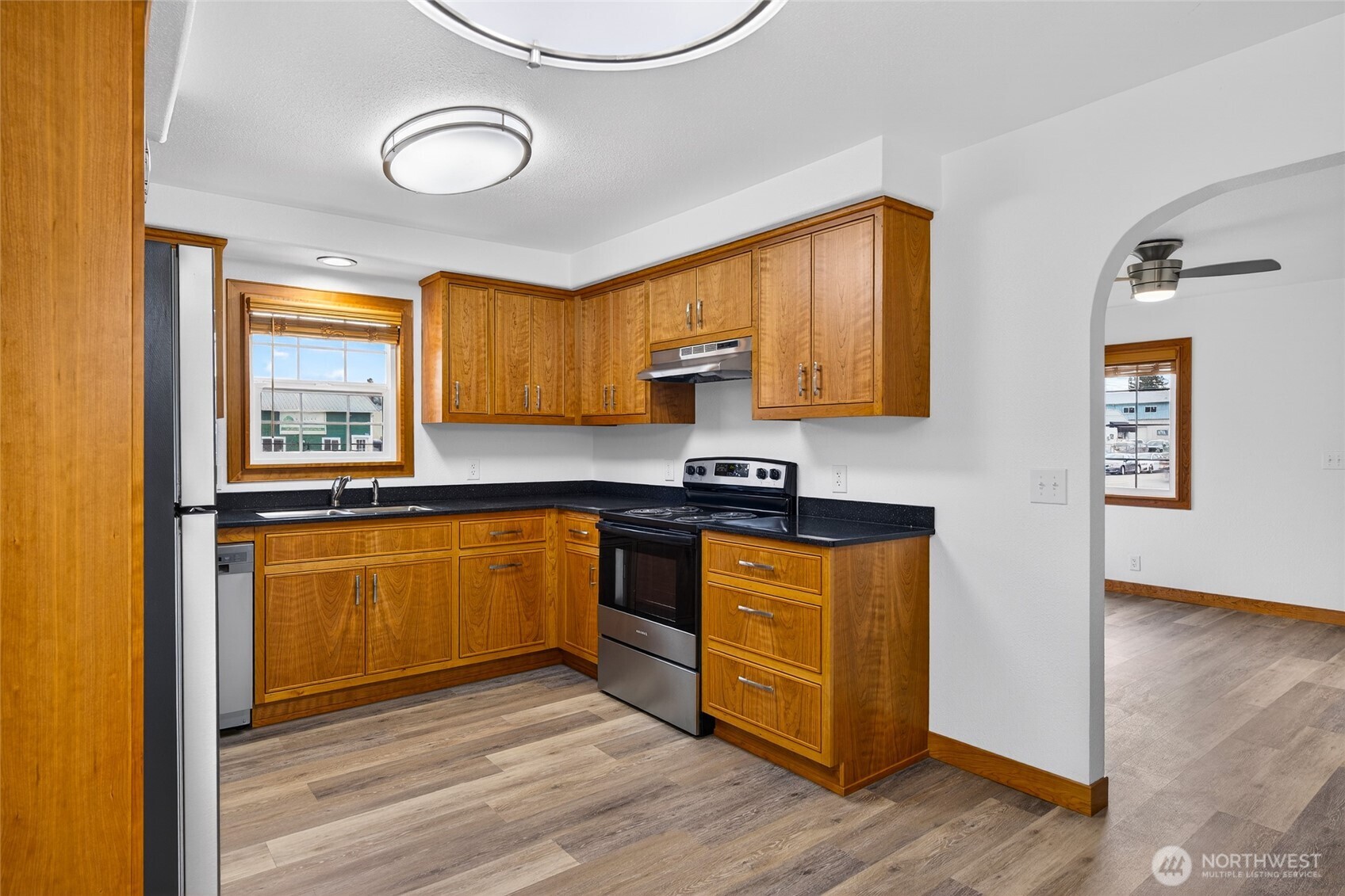 337 E Rio Vista Avenue , Burlington, WA 98233