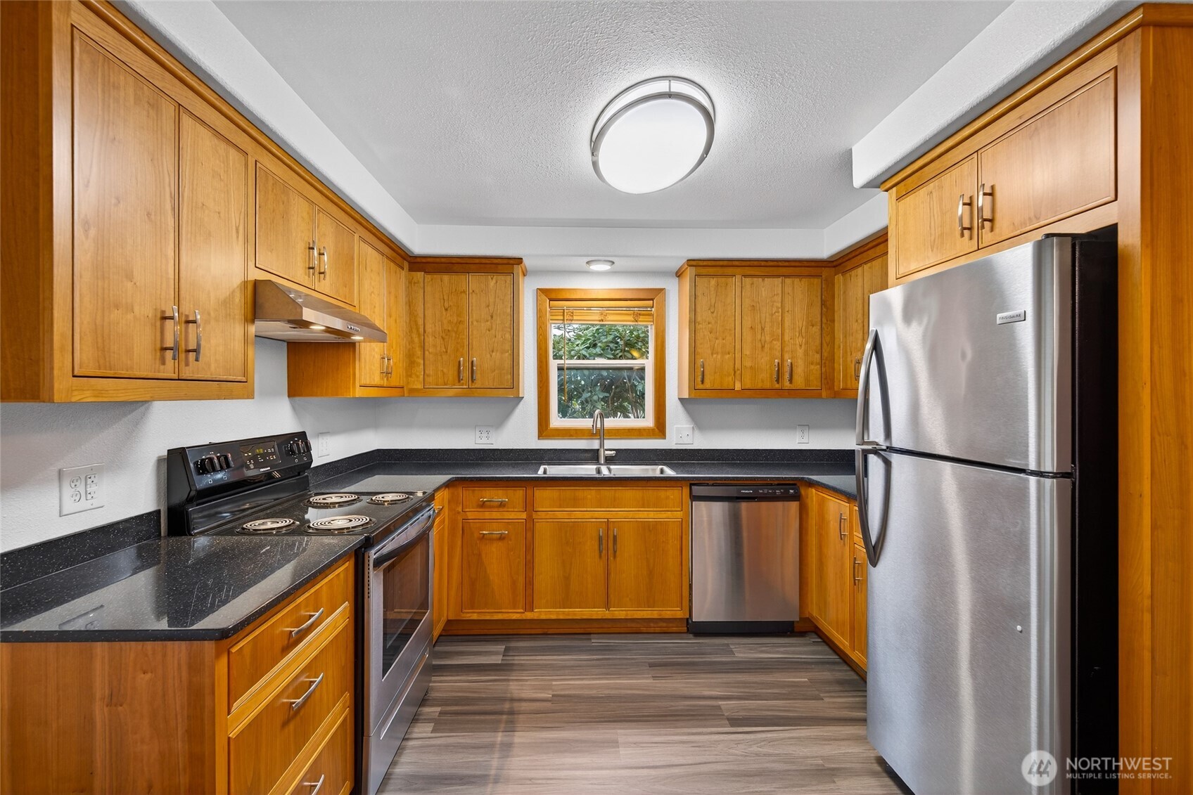 337 E Rio Vista Avenue , Burlington, WA 98233