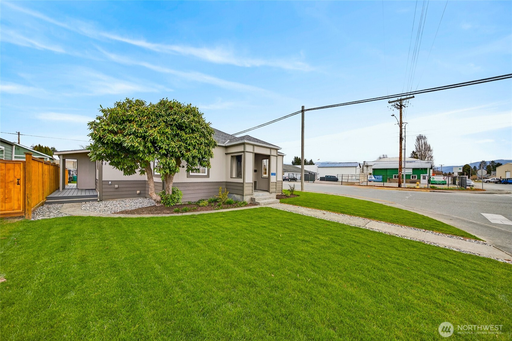 337 E Rio Vista Avenue , Burlington, WA 98233