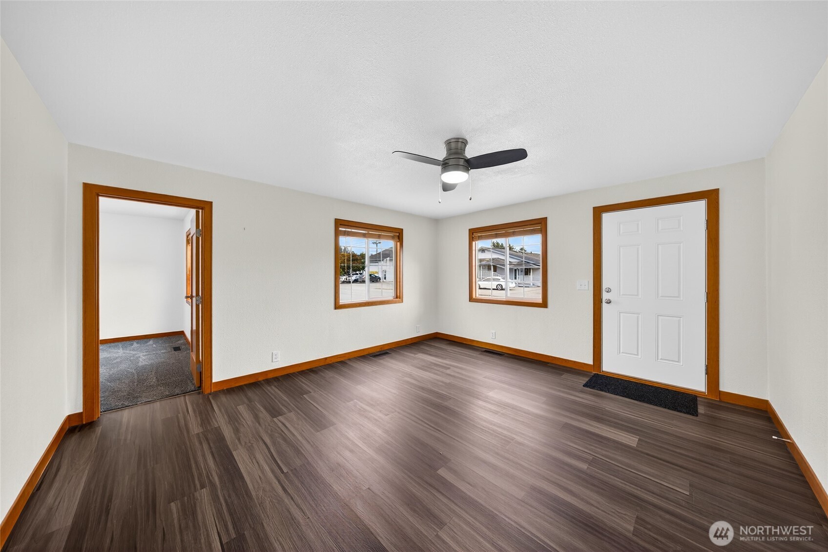 337 E Rio Vista Avenue , Burlington, WA 98233