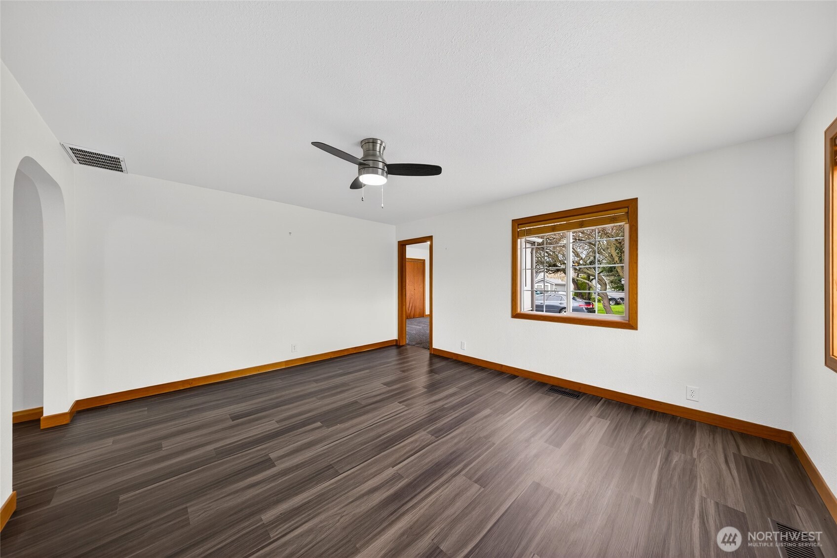 337 E Rio Vista Avenue , Burlington, WA 98233