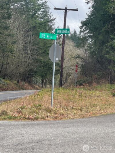 31101 SE Retreat-Kanaskat Road , Ravensdale, WA 98051