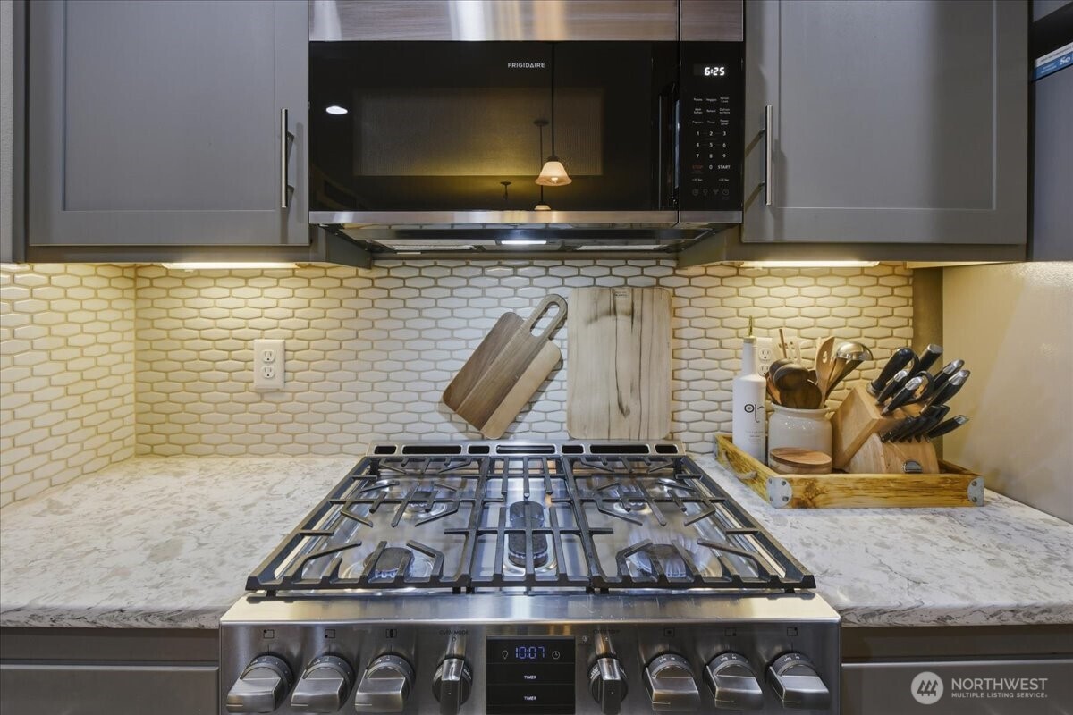 9700 NE 104th Way , Vancouver, WA 98662