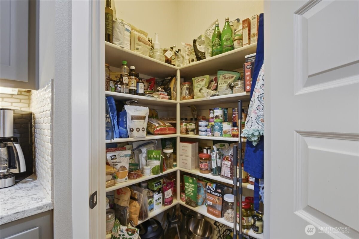 9700 NE 104th Way , Vancouver, WA 98662