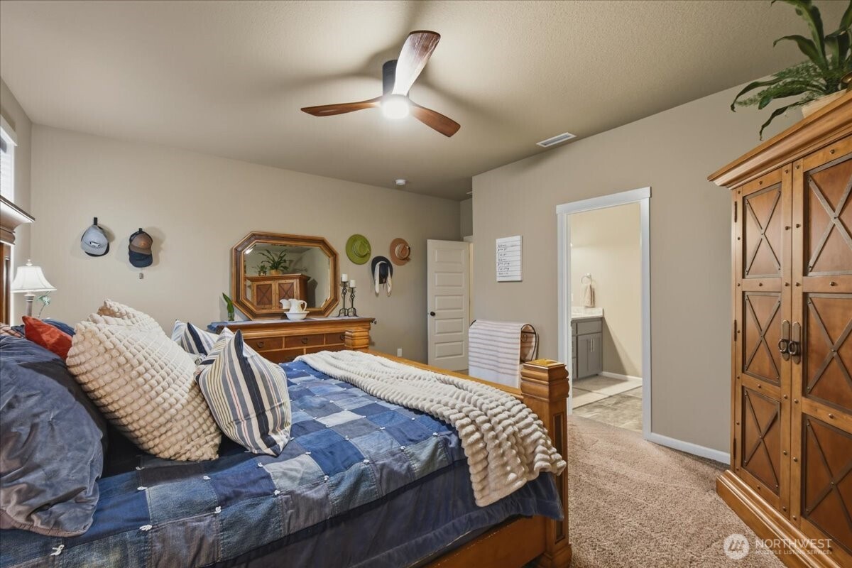 9700 NE 104th Way , Vancouver, WA 98662