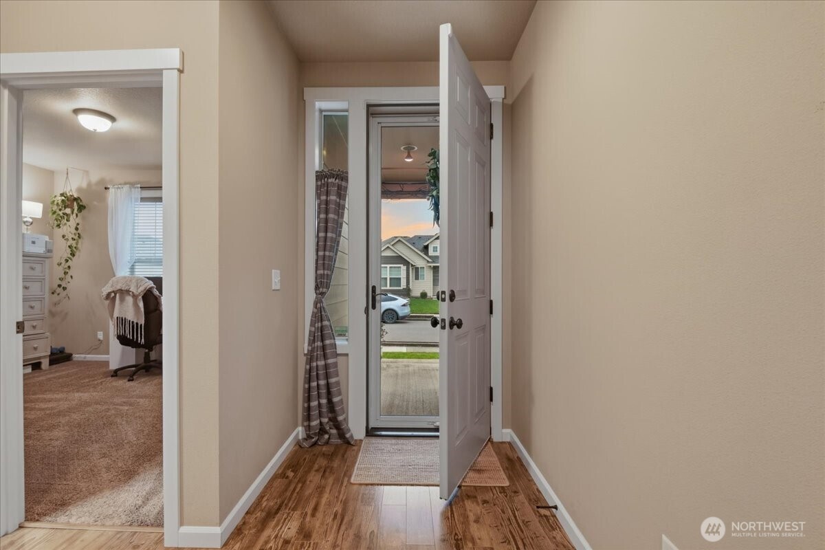 9700 NE 104th Way , Vancouver, WA 98662