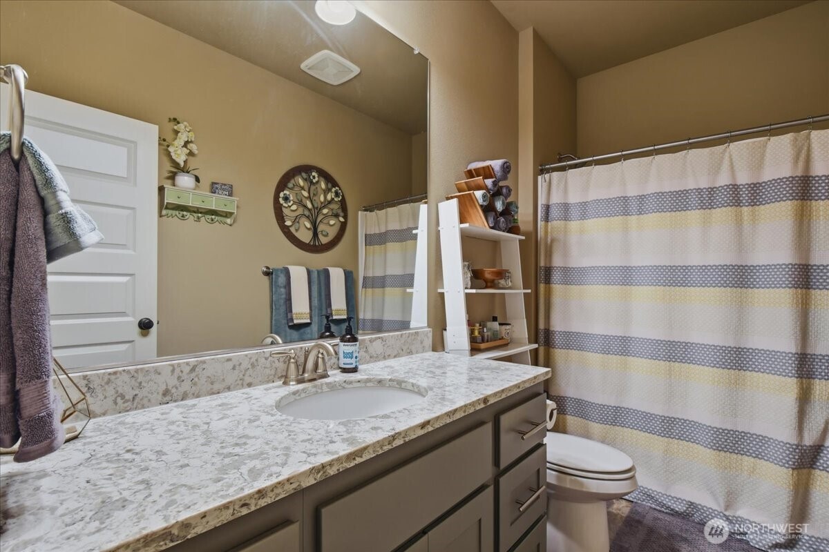 9700 NE 104th Way , Vancouver, WA 98662