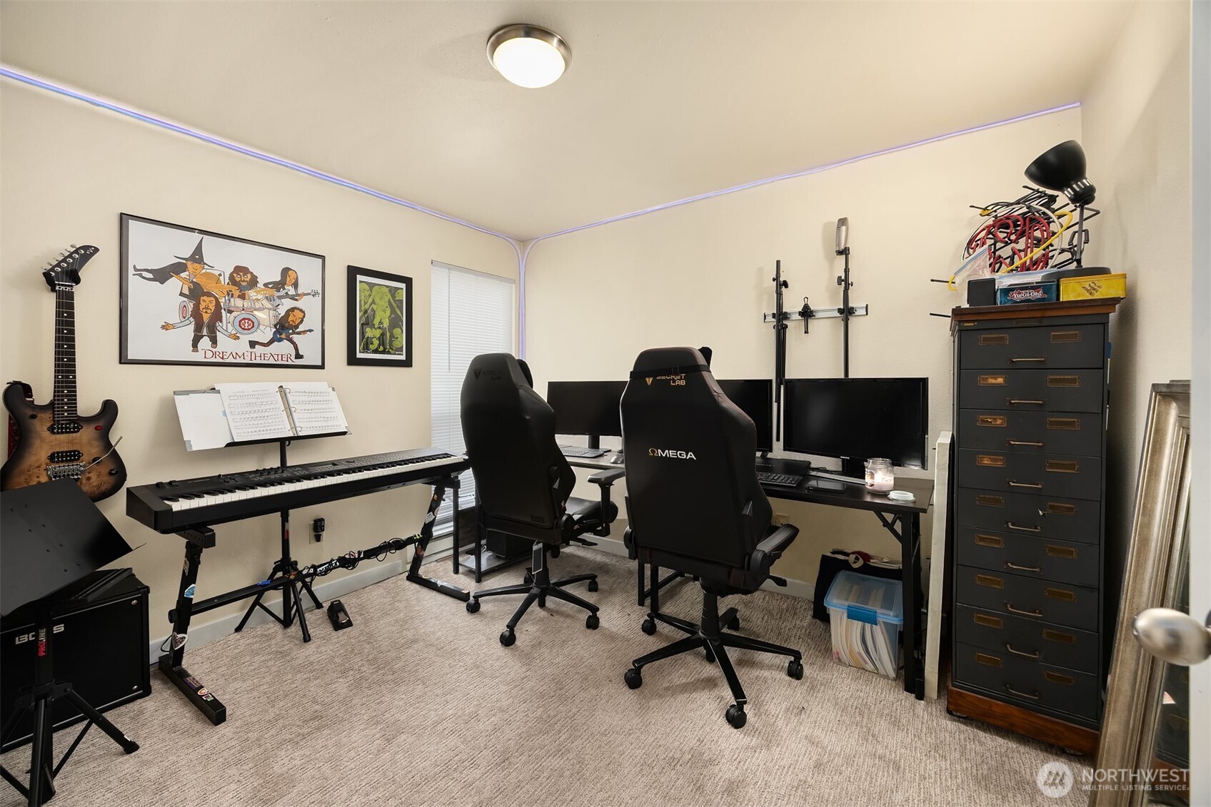 1433 NW 64th Street , Seattle, WA 98107