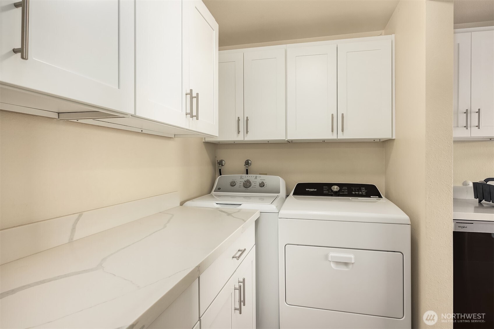 1433 NW 64th Street , Seattle, WA 98107