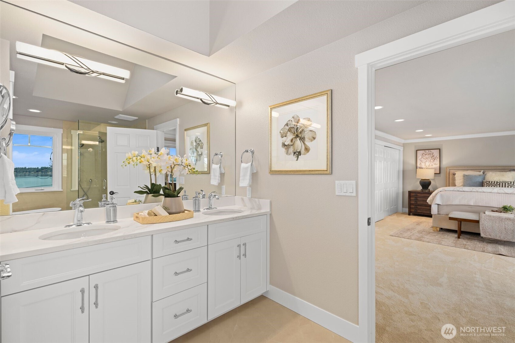 18021 SE 40th Place , Bellevue, WA 98008