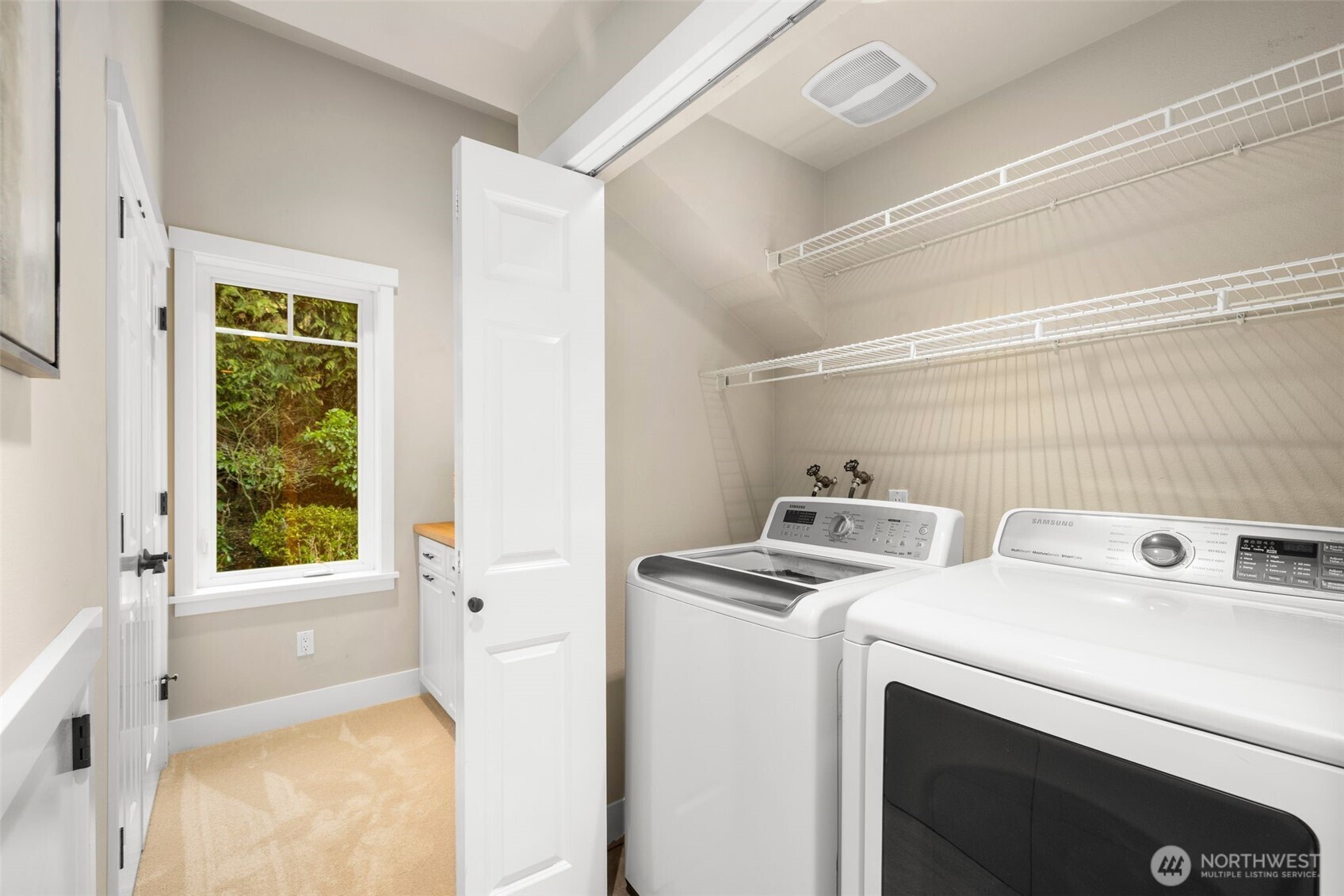 18021 SE 40th Place , Bellevue, WA 98008