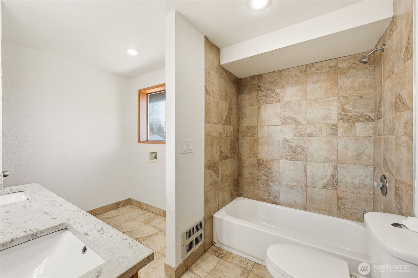 15931 22nd Avenue SW, Burien, WA 98166