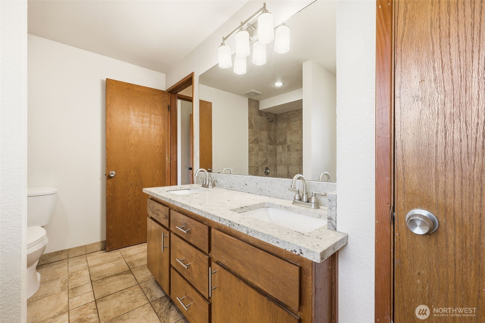 15931 22nd Avenue SW, Burien, WA 98166