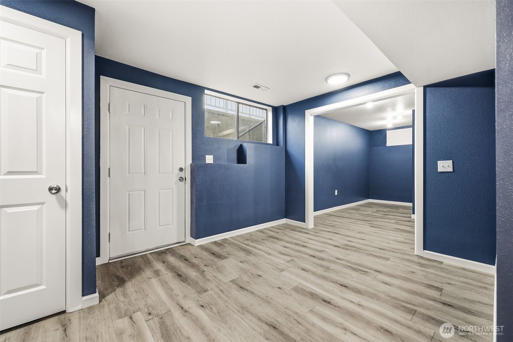 15931 22nd Avenue SW, Burien, WA 98166