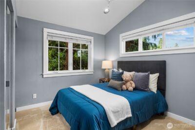 528 W Lake Sammamish Parkway SE, Bellevue, WA 98008 - Photo 21