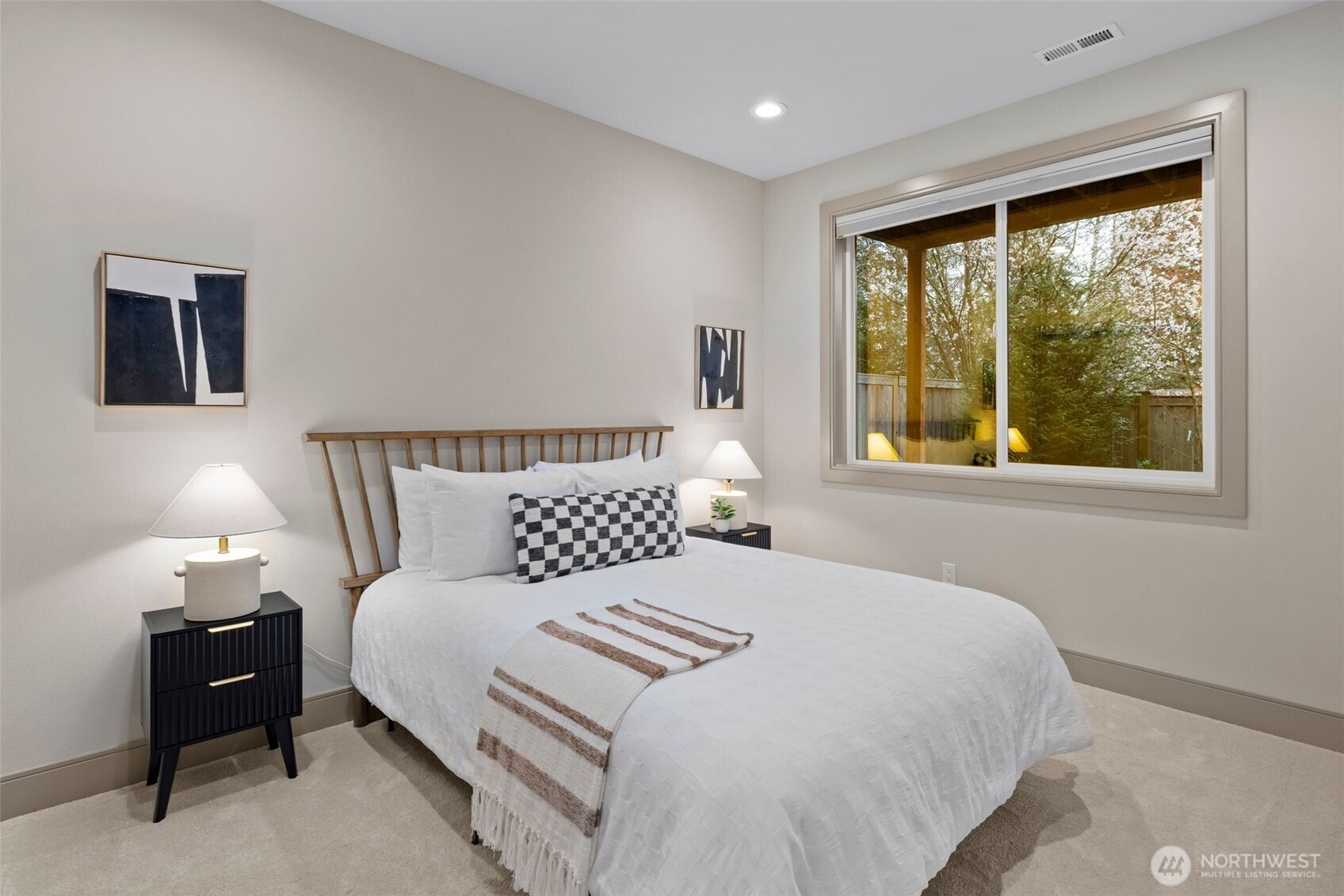 14118 74th Court NE #10, Kirkland, WA 98034