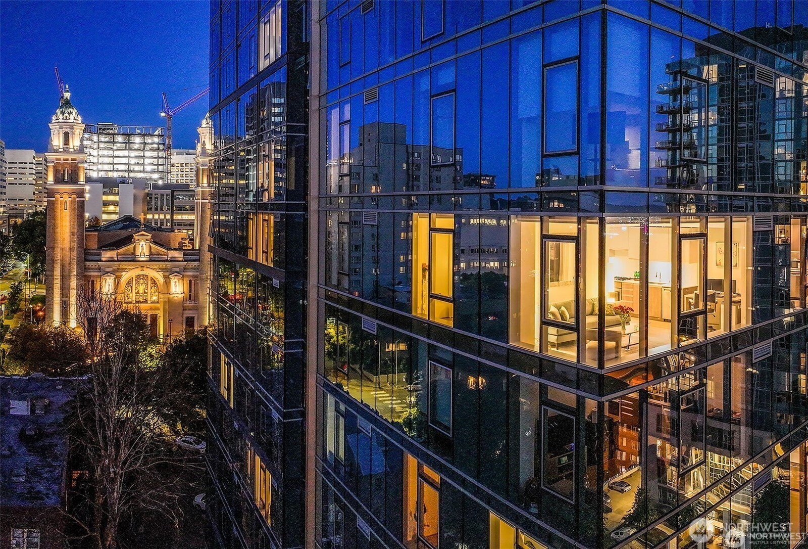 800 Columbia Street #1801, Seattle, WA 98104