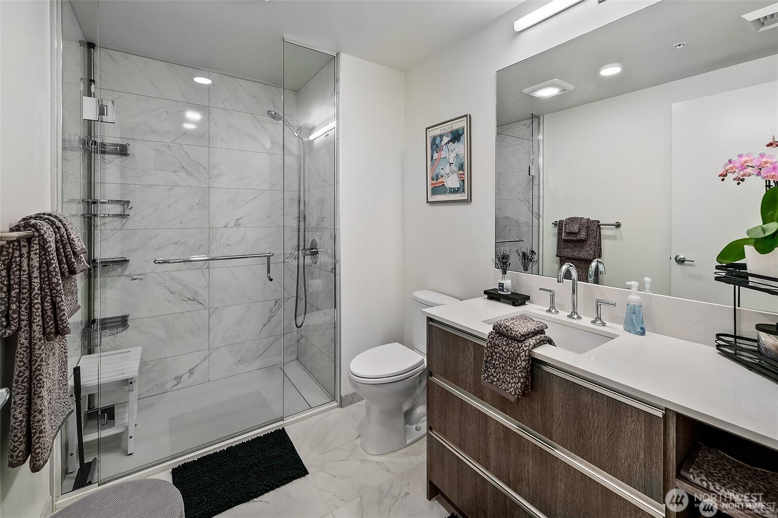 800 Columbia Street #1801, Seattle, WA 98104