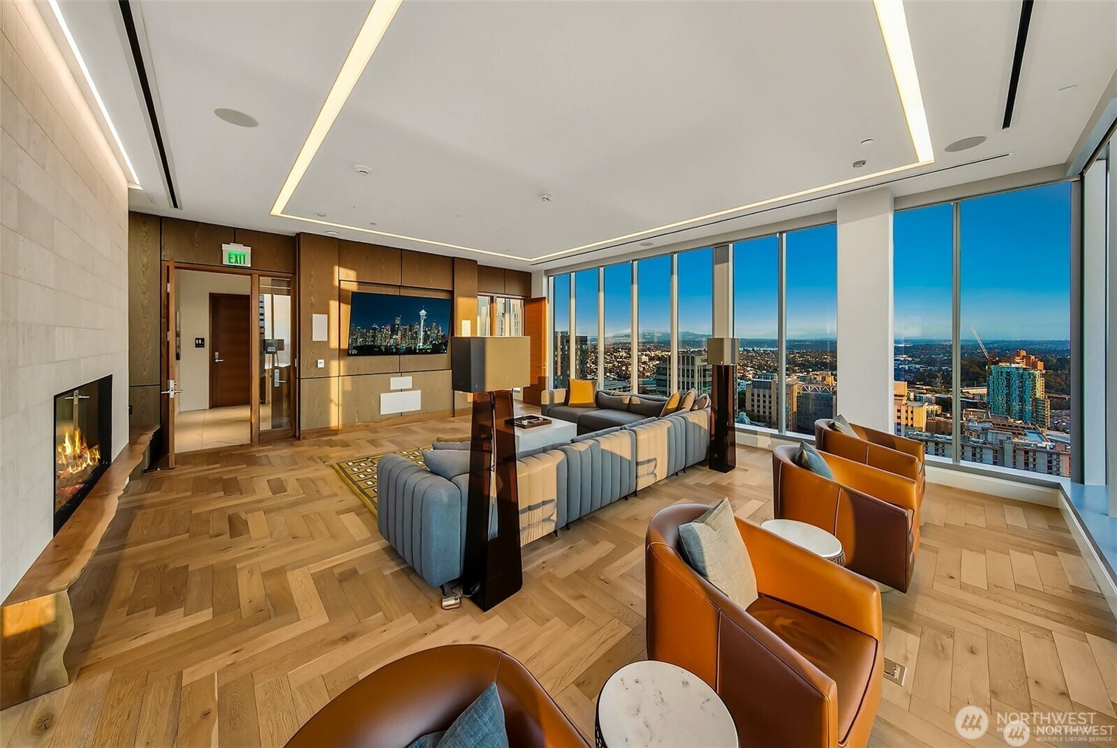 800 Columbia Street #1801, Seattle, WA 98104