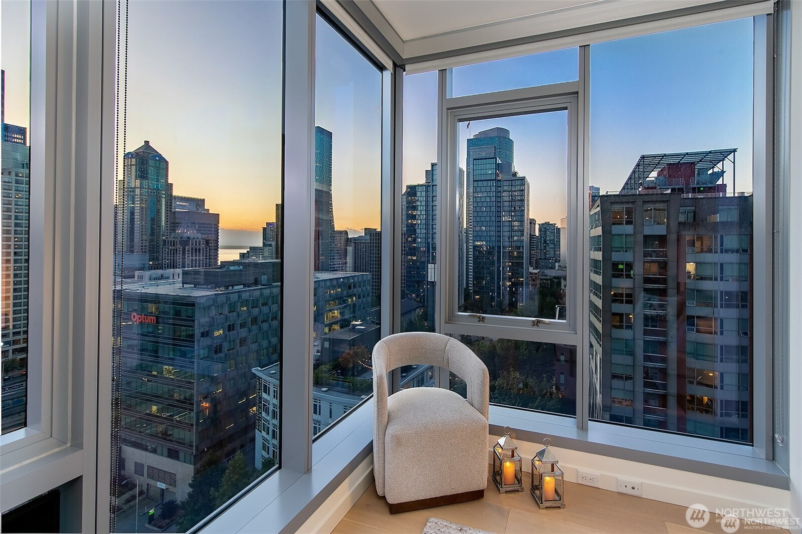 800 Columbia Street #1801, Seattle, WA 98104