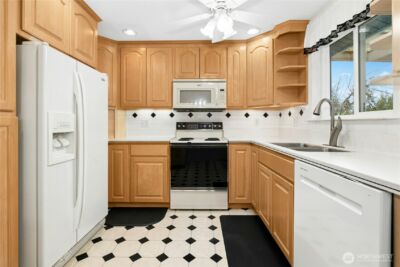 12502 SE 73rd Place , Newcastle, WA 98056 - Photo 12