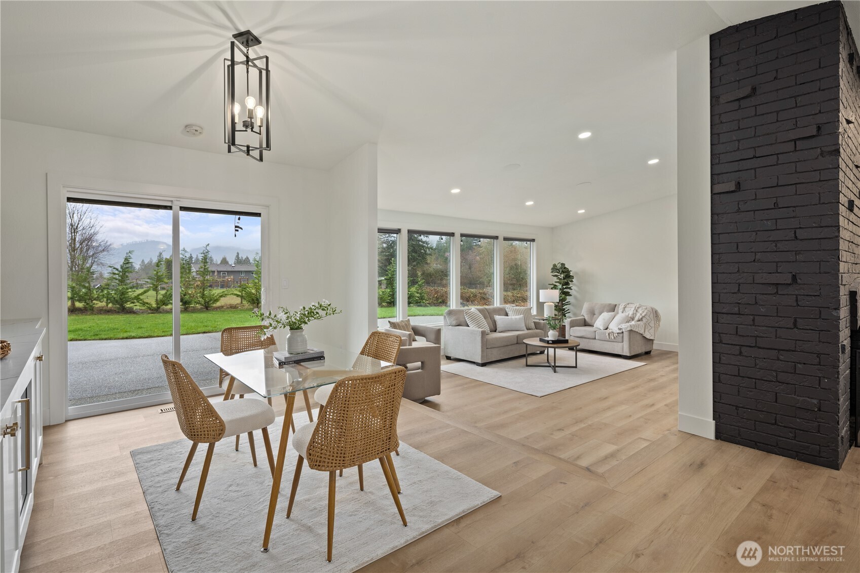 27824 SE 224th Street , Maple Valley, WA 98038