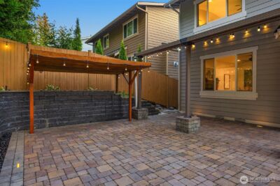 4727 245th Lane SE, Sammamish, WA 98074 - Photo 32