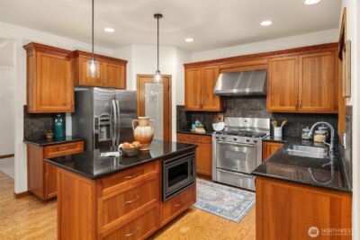 4727 245th Lane SE, Sammamish, WA 98074 - Photo 10