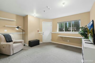11560 Stone Avenue N #101, Seattle, WA 98133 - Photo 18