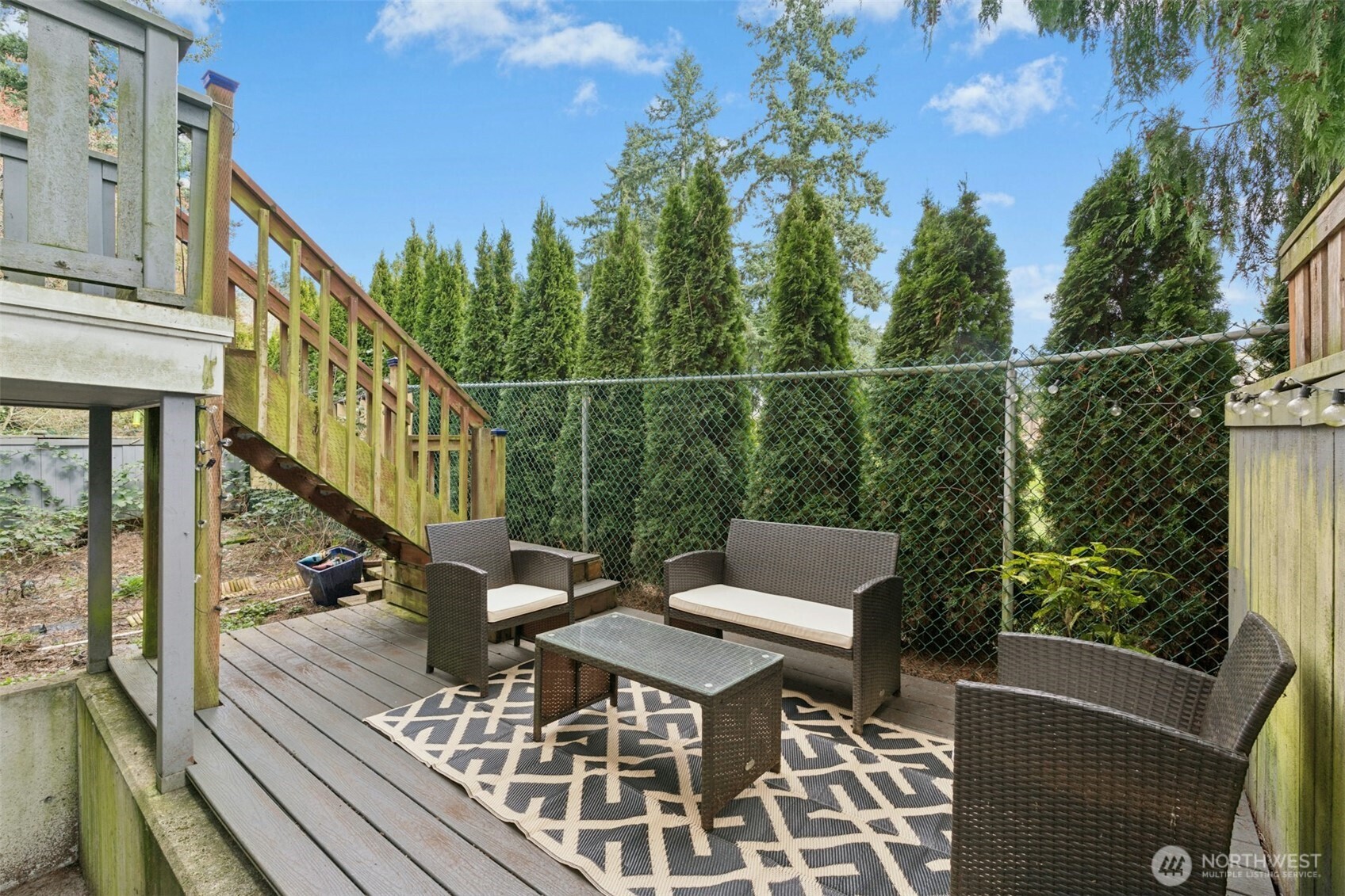 11560 Stone Avenue N #101, Seattle, WA 98133